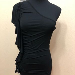 GB black one shoulder top